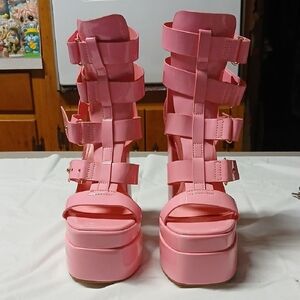 Lemon Drop by Privileged Pink Vinyl Strappy Gladiator Sandal Platform Heels Sz 7